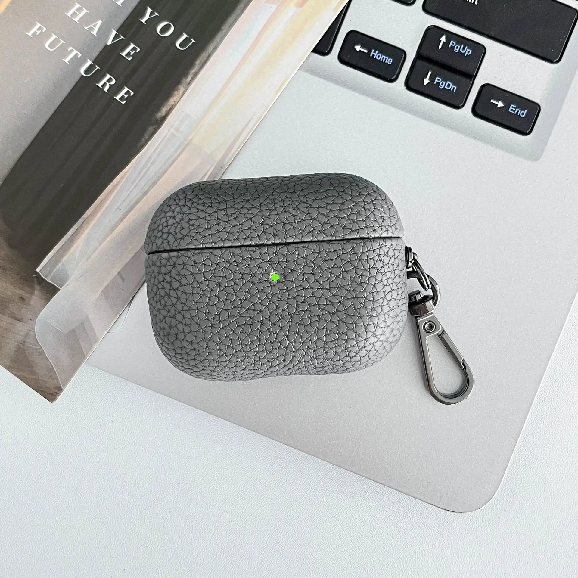 Étui AirPods en Cuir Signature - Initiales Personnalisées